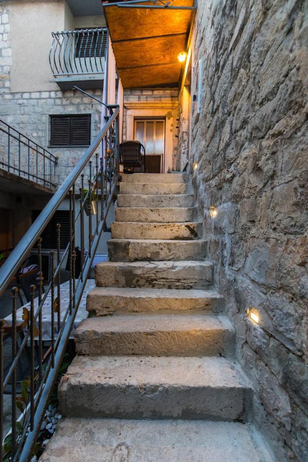 Apartment Vitturina Kaštela エクステリア 写真